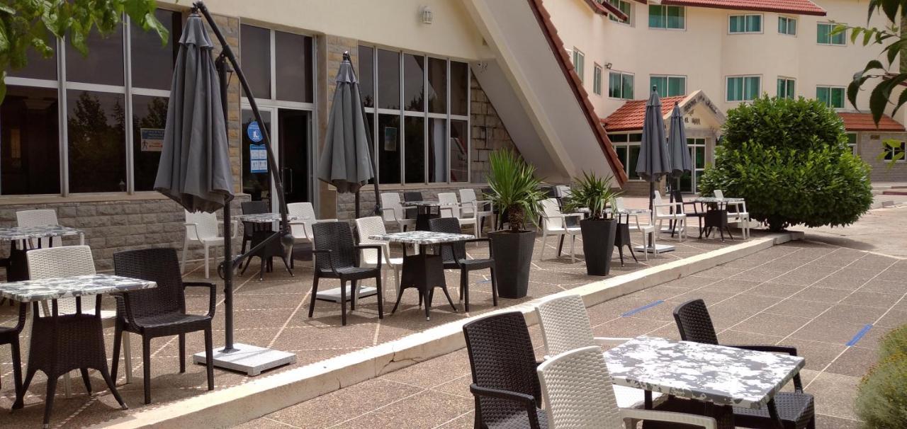 Hotel Relais Ras El Maa Ифран Экстерьер фото