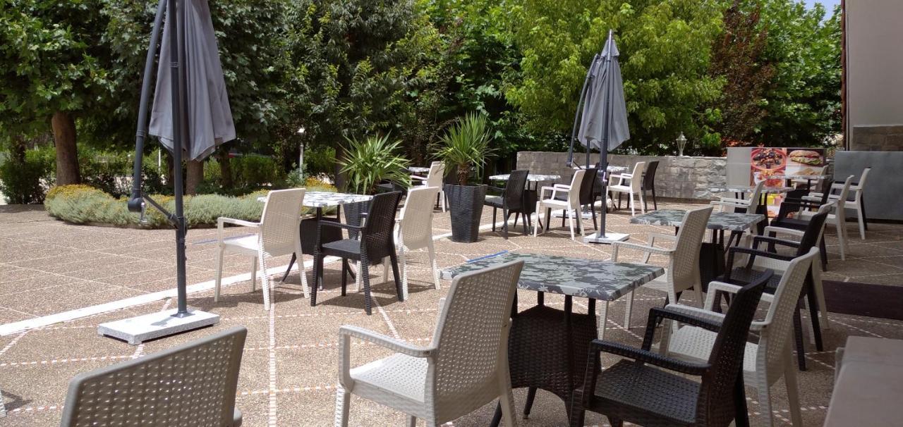 Hotel Relais Ras El Maa Ифран Экстерьер фото