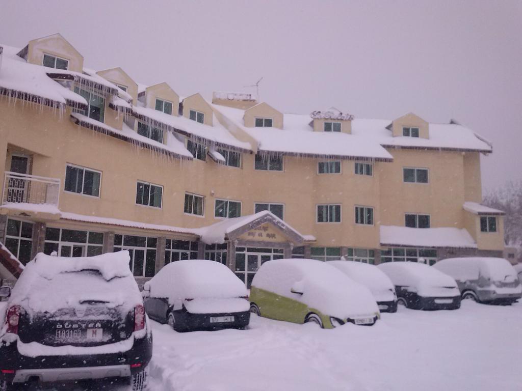 Hotel Relais Ras El Maa Ифран Экстерьер фото