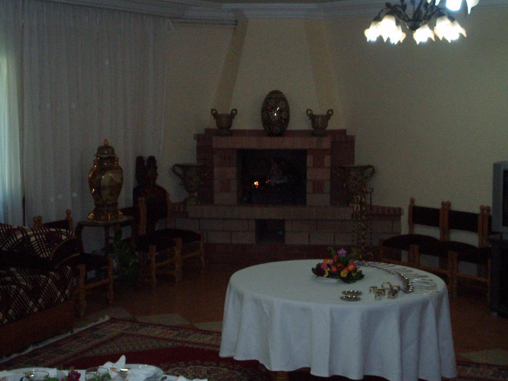 Hotel Relais Ras El Maa Ифран Экстерьер фото
